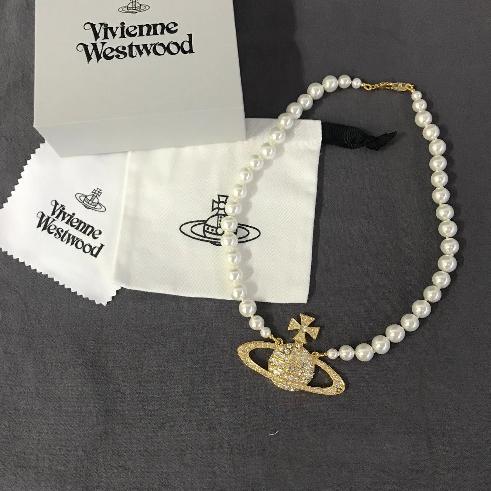 Vivienne Westwood Bas Relief Pearl Necklace Gold Tone LARGE